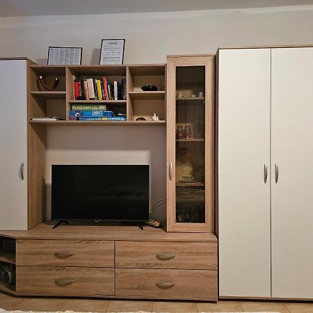 Apartman Irena - Bobovik Vir Eksteriør billede